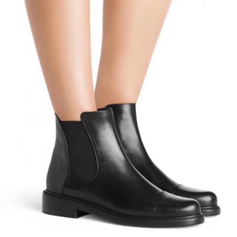 Stuart Weitzman Women's Gobi Chelsea Booties in Black Leather Size 10.5